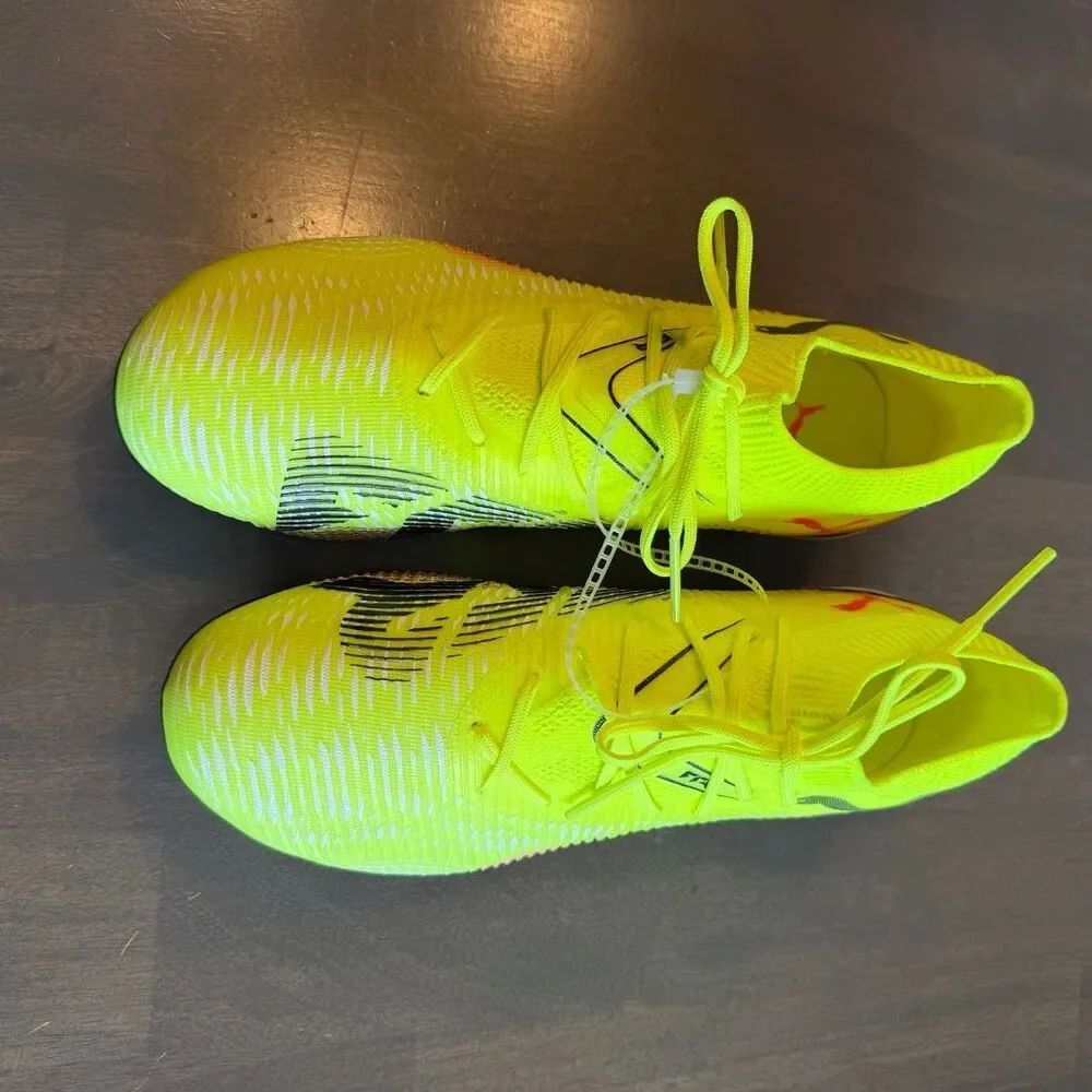 Puma Women’s size 6 Future 8 Match Soccer Cleat Yellow Pink - Picture 2 of 9
